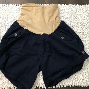 Maternity shorts